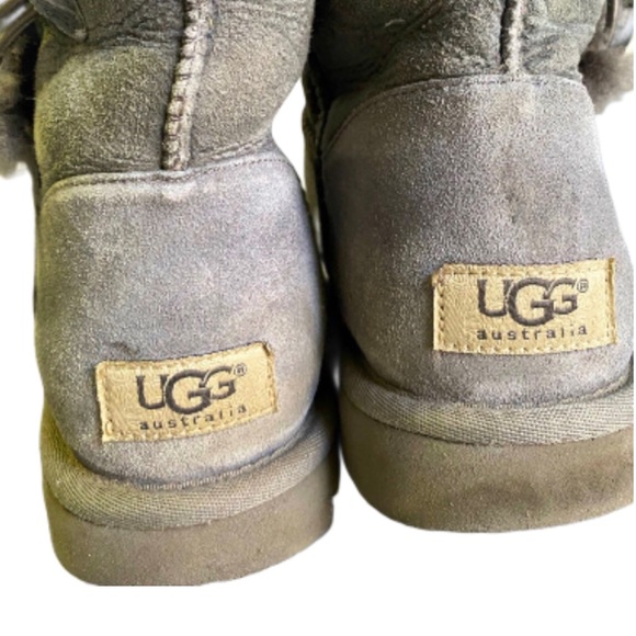 Gray Bailey Button Triplet UGG boots - Picture 2 of 2